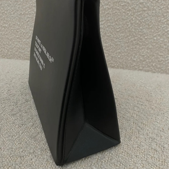 Authentic Off-White Sculpture leather Crossbody Bag - Picture 4 of 16